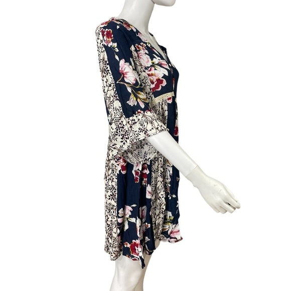 Umgee Boho Blue Floral Dress
New - Picture 6 of 7